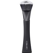 Catrice - Pinsel - Triangle Artist Foundation Brush