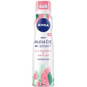 Nivea - Body Lotion und Milk - Wild Raspberry & White Tea Body Mousse hemmotteleva hoito