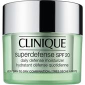Clinique - Feuchtigkeitspflege - Hauttyp 1/2 - trockene bis Mischhaut Superdefense SPF 20 Daily Moisturizer