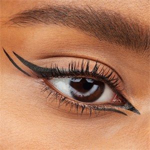 Essence - Eyeliner & Kajal - Super Fine Brush Liner